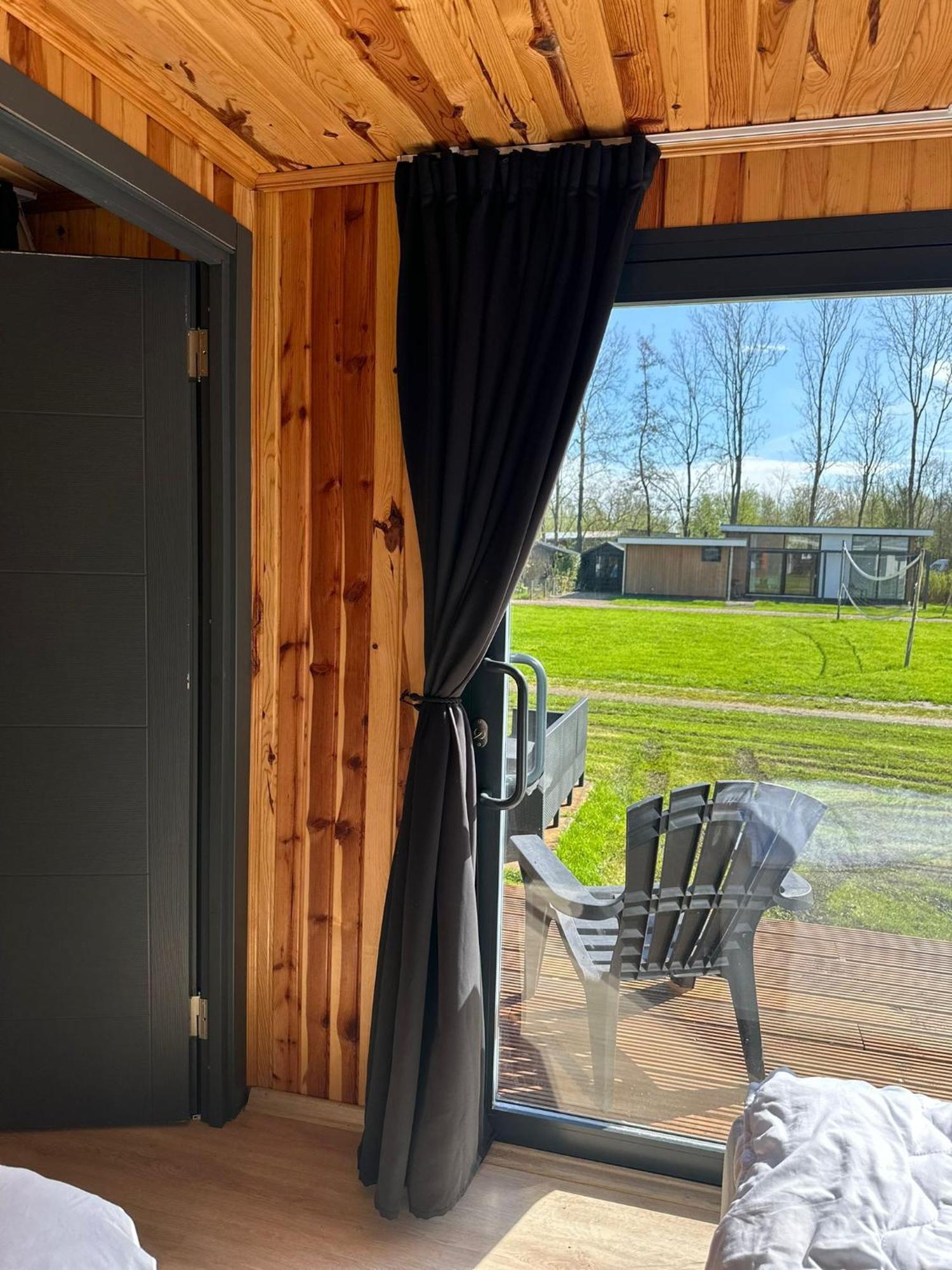 Luxe Tiny House Bij Het Leekstermeer Matsloot ภายนอก รูปภาพ
